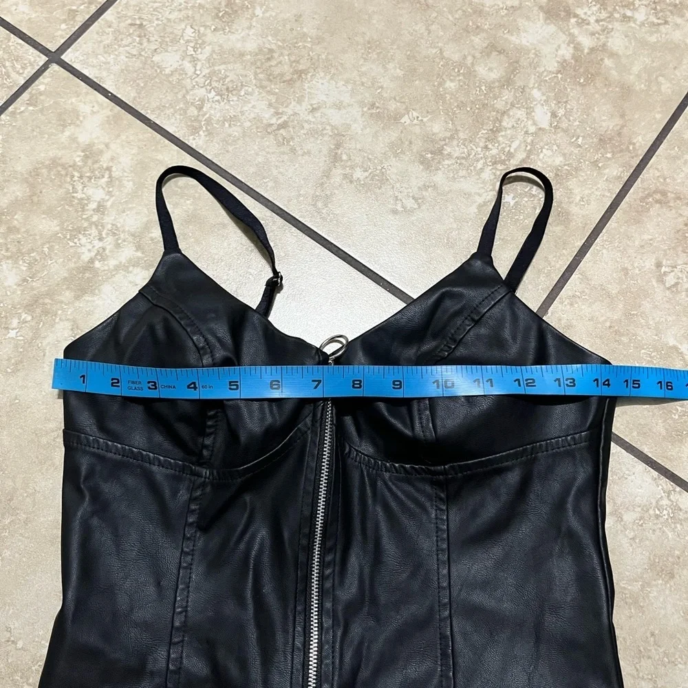 GUESS  faux leather bodysuit - Picture 4 of 5